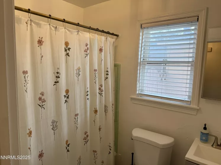 345 H, Sparks, Nevada 89431, 3 Bedrooms Bedrooms, ,2 BathroomsBathrooms,Residential,Residential,H,250052896