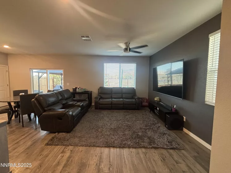 8886 Wolf Moon, Reno, Nevada 89506, 3 Bedrooms Bedrooms, ,3 BathroomsBathrooms,Residential,Residential,Wolf Moon,250052897