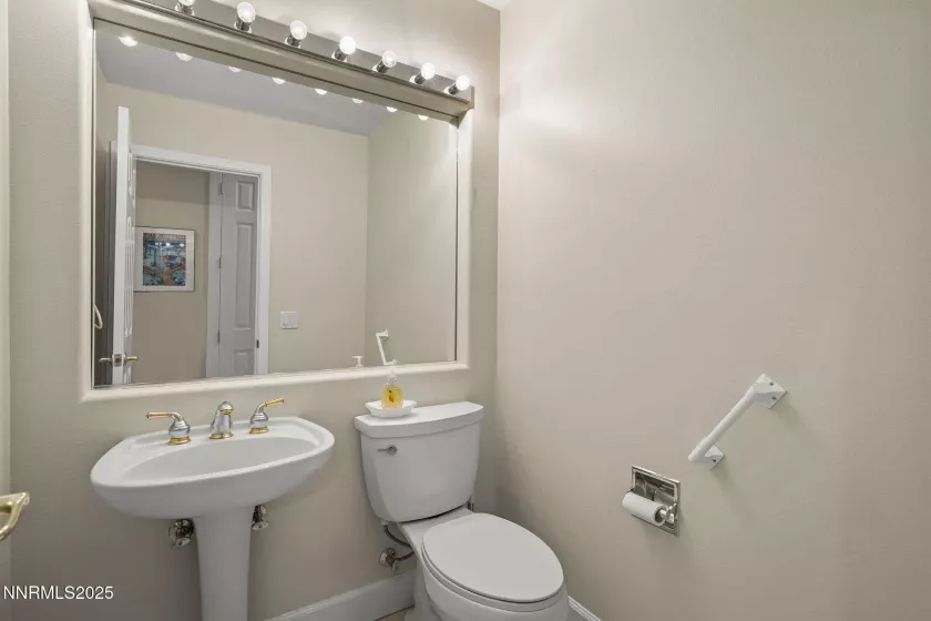 490 Norfolk, Carson City, Nevada 89703, 3 Bedrooms Bedrooms, ,3 BathroomsBathrooms,Residential,Residential,Norfolk,250052898