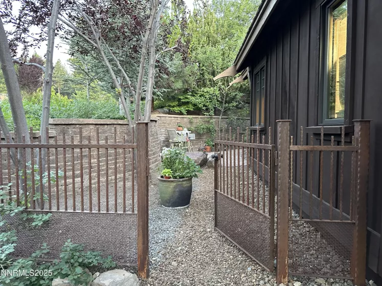 5695 Alpinista, Reno, Nevada 89511, 4 Bedrooms Bedrooms, ,5 BathroomsBathrooms,Residential,Residential,Alpinista,250052899