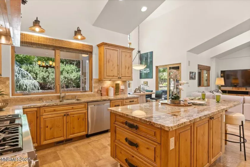 5695 Alpinista, Reno, Nevada 89511, 4 Bedrooms Bedrooms, ,5 BathroomsBathrooms,Residential,Residential,Alpinista,250052899