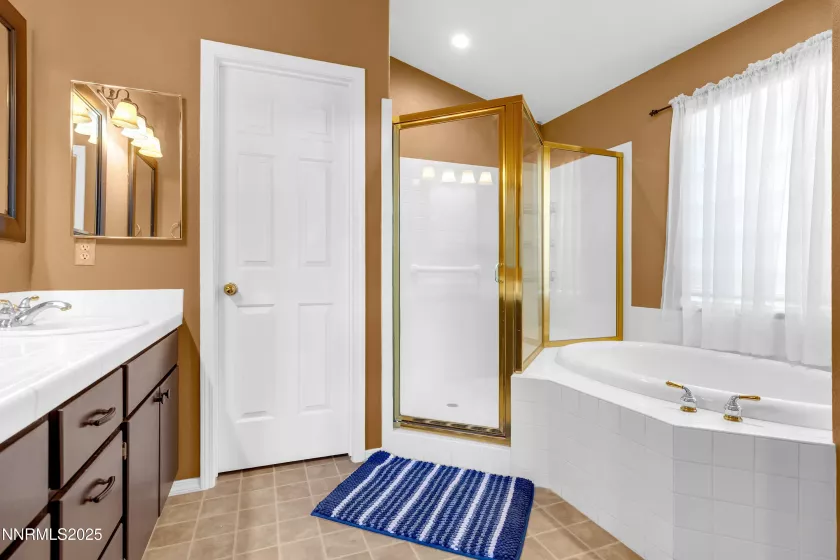 6248 Golden Meadow, Reno, Nevada 89519, 3 Bedrooms Bedrooms, ,3 BathroomsBathrooms,Residential,Residential,Golden Meadow,250052903