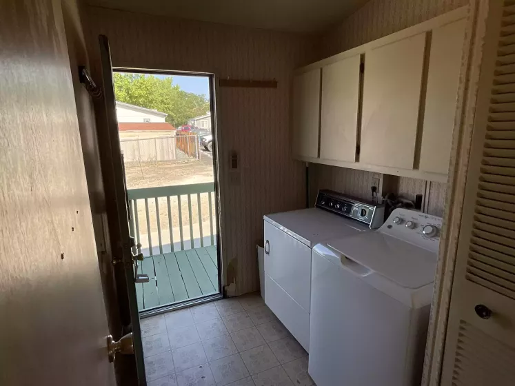 200 James Ct, Mound House, Nevada 89706, 2 Bedrooms Bedrooms, 9 Rooms Rooms,2 BathroomsBathrooms,Manufactured,Residential,59,James,250052904