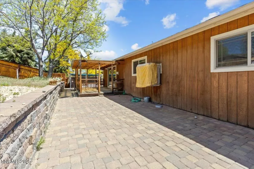 3996 Buckingham, Reno, Nevada 89503, 3 Bedrooms Bedrooms, ,2 BathroomsBathrooms,Residential,Residential,Buckingham,250052921