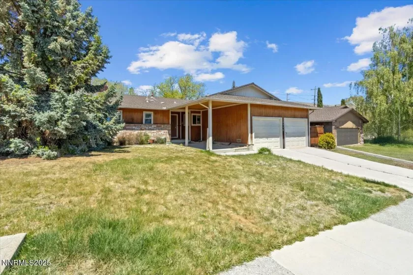3996 Buckingham, Reno, Nevada 89503, 3 Bedrooms Bedrooms, ,2 BathroomsBathrooms,Residential,Residential,Buckingham,250052921