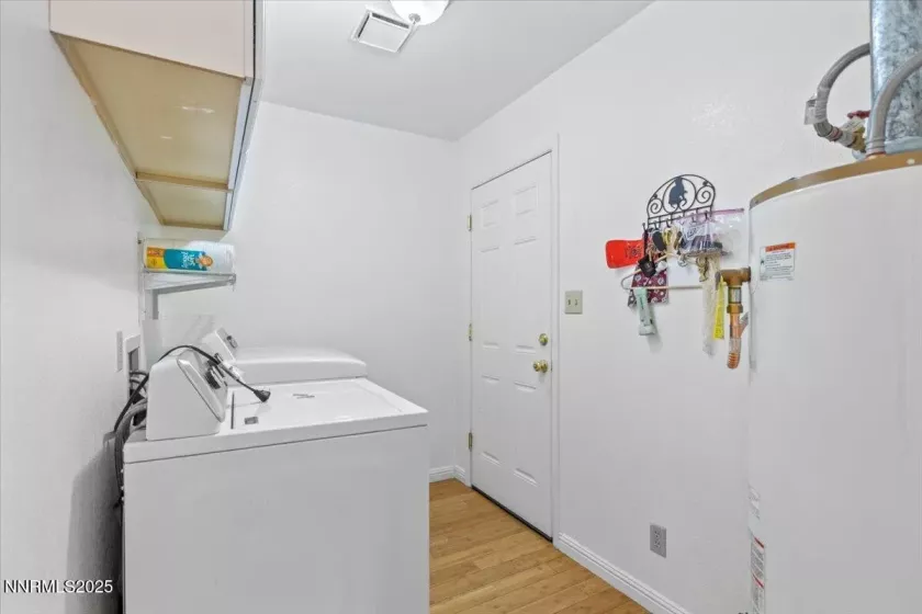 3996 Buckingham, Reno, Nevada 89503, 3 Bedrooms Bedrooms, ,2 BathroomsBathrooms,Residential,Residential,Buckingham,250052921