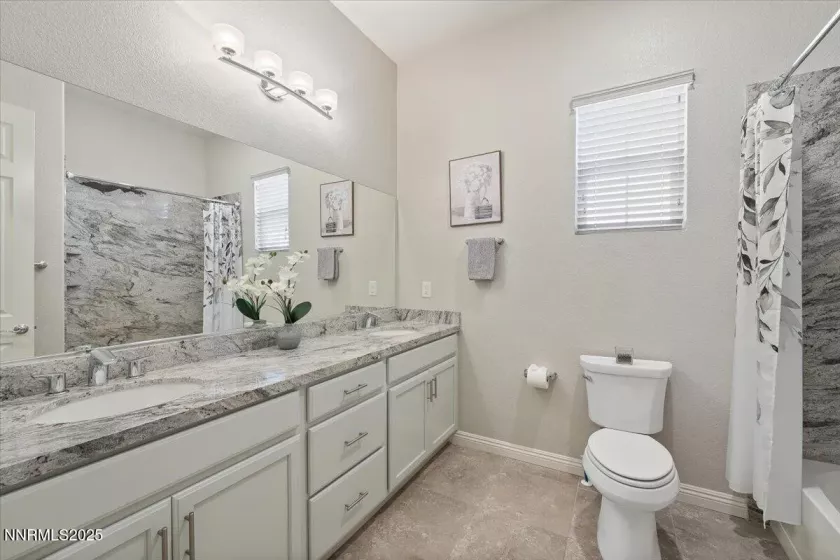 8350 Simsbury, Verdi, Nevada 89439, 4 Bedrooms Bedrooms, ,3 BathroomsBathrooms,Residential,Residential,Simsbury,250052927