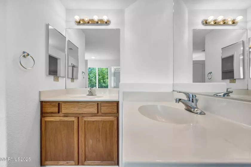 2685 Glen Eagles, Reno, Nevada 89523, 4 Bedrooms Bedrooms, ,3 BathroomsBathrooms,Residential,Residential,Glen Eagles,250052932