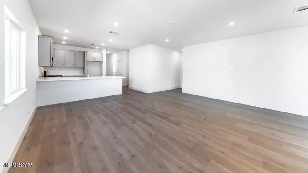 1318 Coco, Carson City, Nevada 89705, 3 Bedrooms Bedrooms, ,2 BathroomsBathrooms,Residential,Residential,Coco,250052938