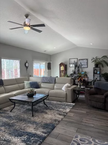 14308 Durham, Reno, Nevada 89506, 4 Bedrooms Bedrooms, ,3 BathroomsBathrooms,Residential,Residential,Durham,250052948