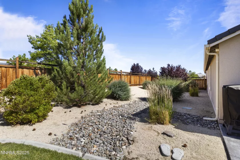 7797 Rhythm, Sparks, Nevada 89436, 4 Bedrooms Bedrooms, ,2 BathroomsBathrooms,Residential,Residential,Rhythm,250052949