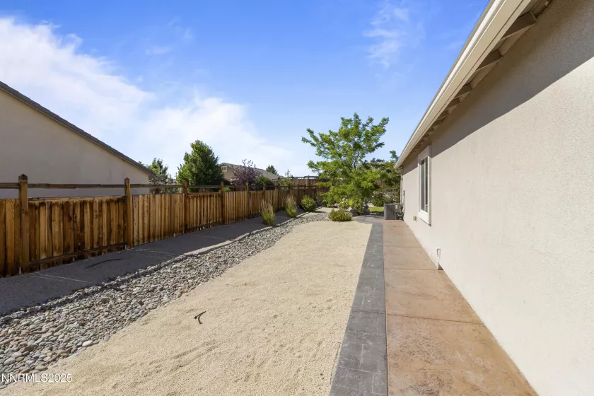 7797 Rhythm, Sparks, Nevada 89436, 4 Bedrooms Bedrooms, ,2 BathroomsBathrooms,Residential,Residential,Rhythm,250052949