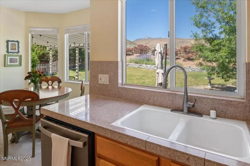 4456 White Fish, Reno, Nevada 89511, 5 Bedrooms Bedrooms, ,3 BathroomsBathrooms,Residential,Residential,White Fish,250052954