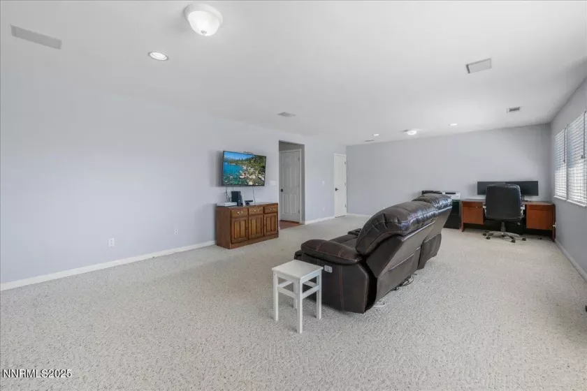 4456 White Fish, Reno, Nevada 89511, 5 Bedrooms Bedrooms, ,3 BathroomsBathrooms,Residential,Residential,White Fish,250052954