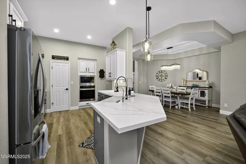 5804 Desert Mirage, Sparks, Nevada 89436, 3 Bedrooms Bedrooms, ,2 BathroomsBathrooms,Residential,Residential,Desert Mirage,250052953