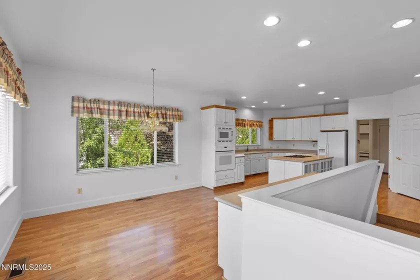 5675 Hidden Valley, Reno, Nevada 89502, 5 Bedrooms Bedrooms, ,5 BathroomsBathrooms,Residential,Residential,Hidden Valley,250052958