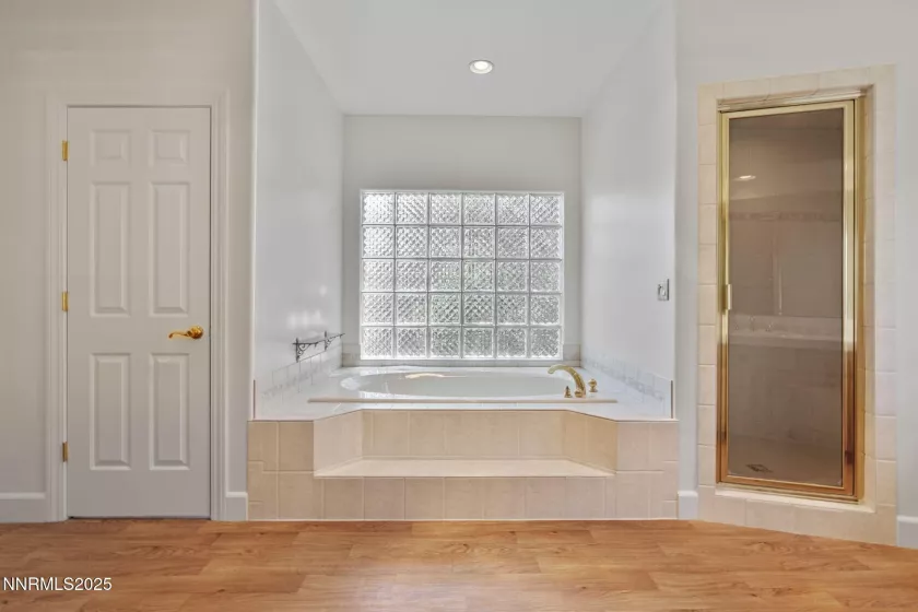 5675 Hidden Valley, Reno, Nevada 89502, 5 Bedrooms Bedrooms, ,5 BathroomsBathrooms,Residential,Residential,Hidden Valley,250052958