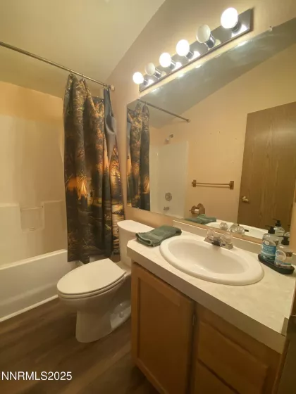 4125 Golden Cir, Winnemucca, Nevada 89445, 3 Bedrooms Bedrooms, ,2 BathroomsBathrooms,Residential,Residential,Golden Cir,250052960