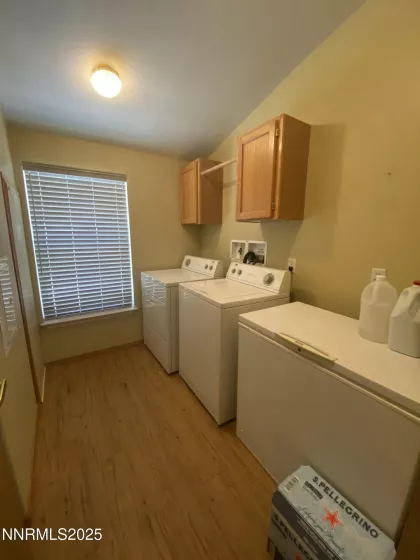 4125 Golden Cir, Winnemucca, Nevada 89445, 3 Bedrooms Bedrooms, ,2 BathroomsBathrooms,Residential,Residential,Golden Cir,250052960