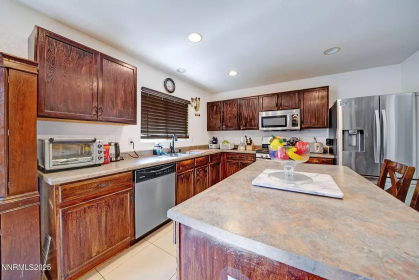 8905 Griffon, Reno, Nevada 89506, 4 Bedrooms Bedrooms, ,4 BathroomsBathrooms,Residential,Residential,Griffon,250052962