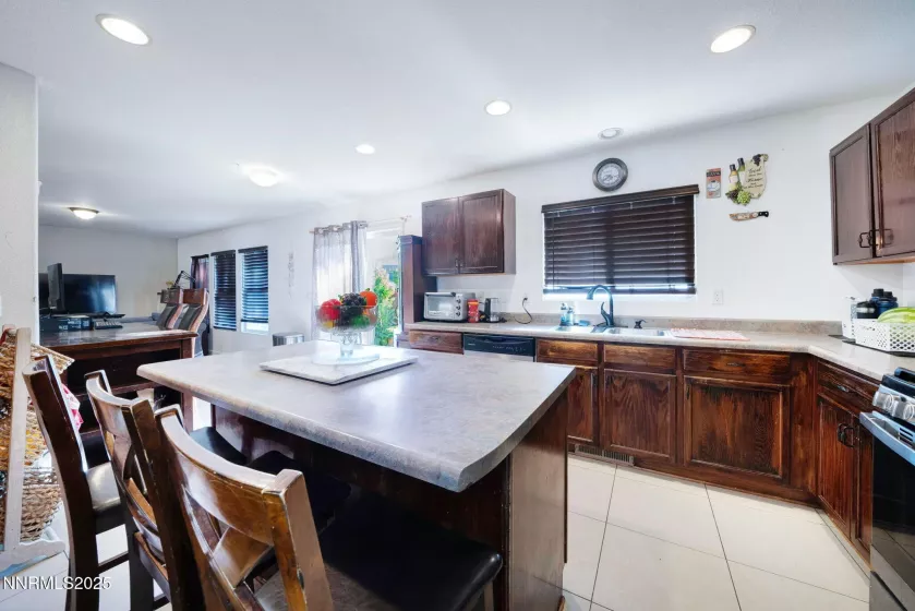 8905 Griffon, Reno, Nevada 89506, 4 Bedrooms Bedrooms, ,4 BathroomsBathrooms,Residential,Residential,Griffon,250052962