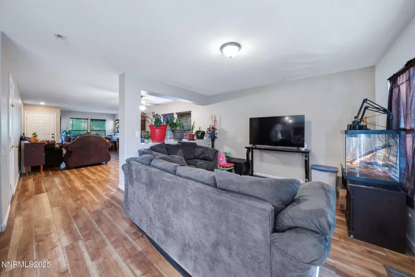 8905 Griffon, Reno, Nevada 89506, 4 Bedrooms Bedrooms, ,4 BathroomsBathrooms,Residential,Residential,Griffon,250052962