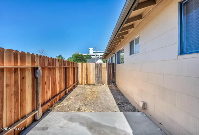 372 Maine, Reno, Nevada 89502, ,Commercial Sale,Residential,Maine,250052964
