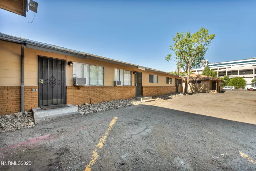 372 Maine, Reno, Nevada 89502, ,Commercial Sale,Residential,Maine,250052964