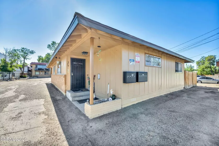 372 Maine, Reno, Nevada 89502, ,Commercial Sale,Residential,Maine,250052964