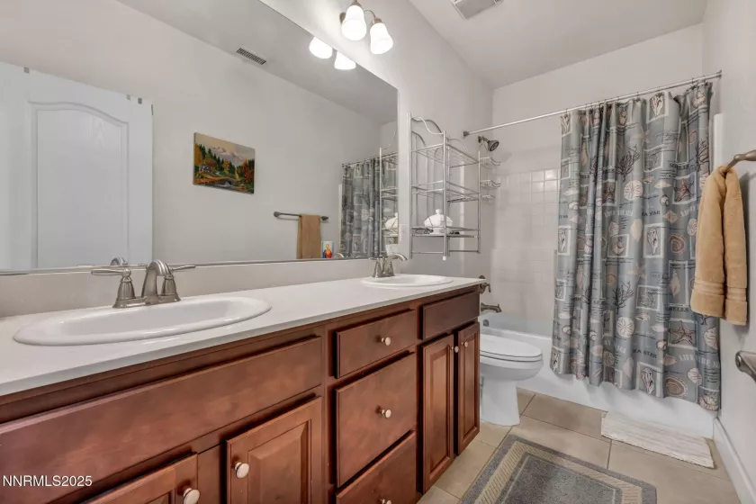 10531 Circle Oaks, Reno, Nevada 89521, 4 Bedrooms Bedrooms, ,2 BathroomsBathrooms,Residential,Residential,Circle Oaks,250052967