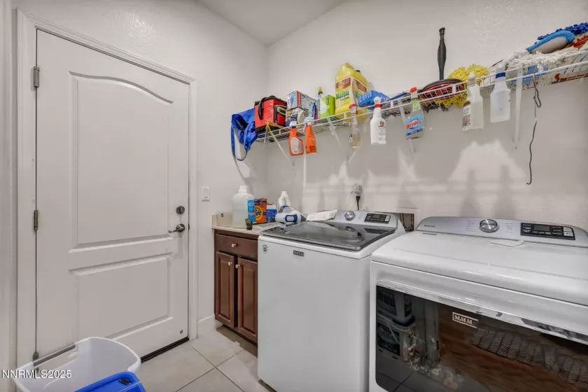10531 Circle Oaks, Reno, Nevada 89521, 4 Bedrooms Bedrooms, ,2 BathroomsBathrooms,Residential,Residential,Circle Oaks,250052967