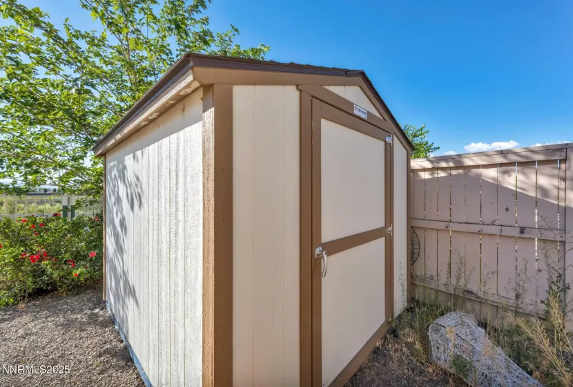 10531 Circle Oaks, Reno, Nevada 89521, 4 Bedrooms Bedrooms, ,2 BathroomsBathrooms,Residential,Residential,Circle Oaks,250052967