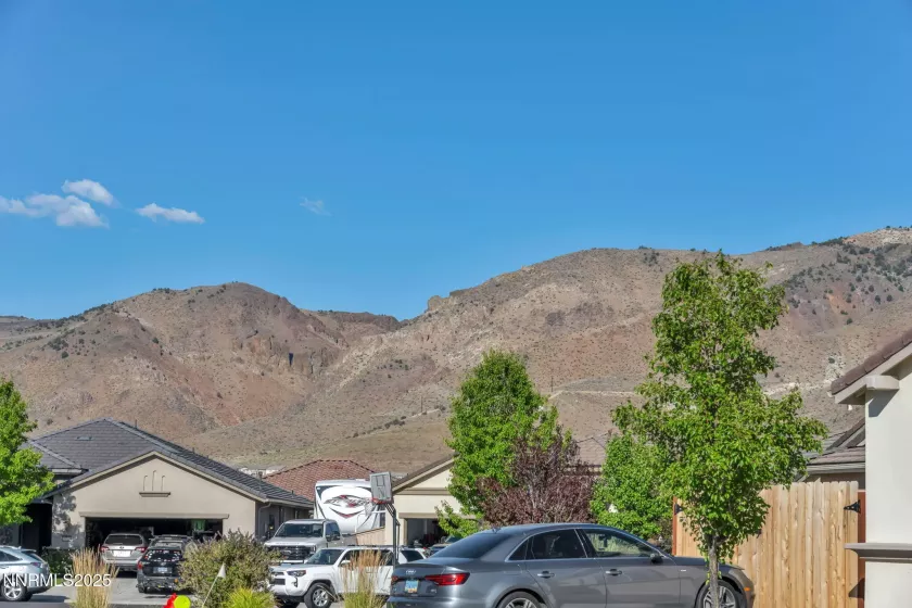 10531 Circle Oaks, Reno, Nevada 89521, 4 Bedrooms Bedrooms, ,2 BathroomsBathrooms,Residential,Residential,Circle Oaks,250052967