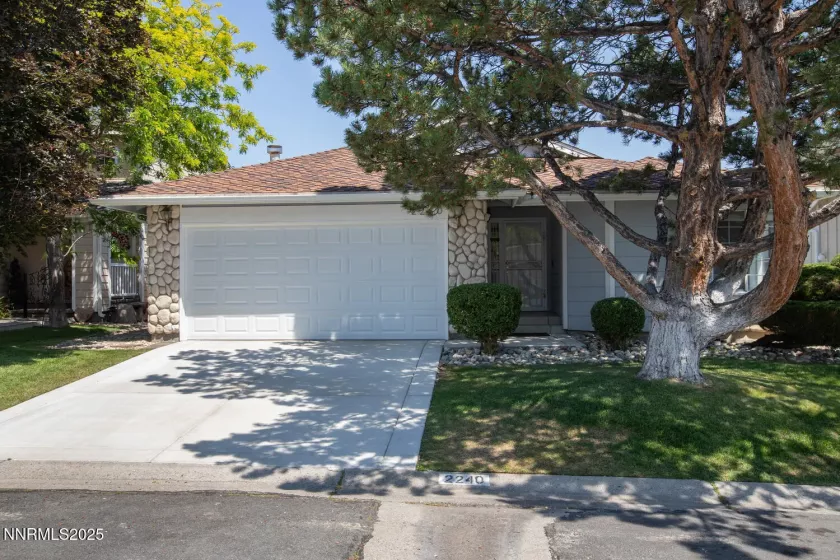 2240 Silver Ridge, Reno, Nevada 89509, 4 Bedrooms Bedrooms, ,2 BathroomsBathrooms,Residential,Residential,Silver Ridge,250052915