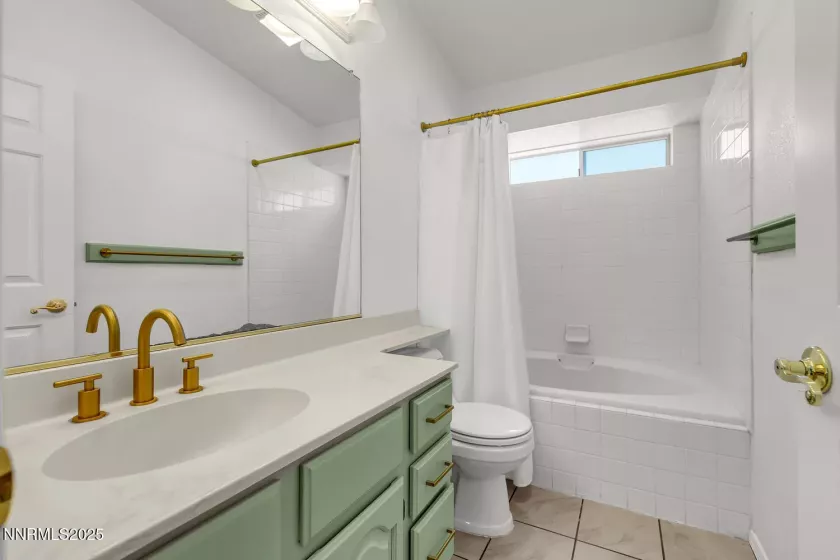 2240 Silver Ridge, Reno, Nevada 89509, 4 Bedrooms Bedrooms, ,2 BathroomsBathrooms,Residential,Residential,Silver Ridge,250052915