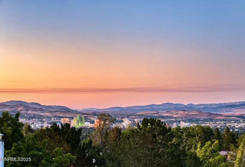 2240 Silver Ridge, Reno, Nevada 89509, 4 Bedrooms Bedrooms, ,2 BathroomsBathrooms,Residential,Residential,Silver Ridge,250052915