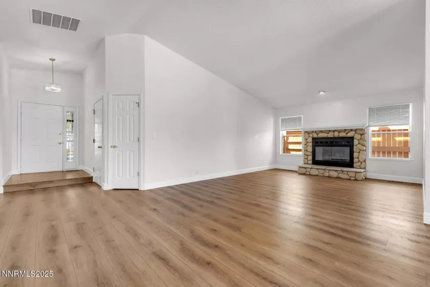 2240 Silver Ridge, Reno, Nevada 89509, 4 Bedrooms Bedrooms, ,2 BathroomsBathrooms,Residential,Residential,Silver Ridge,250052915