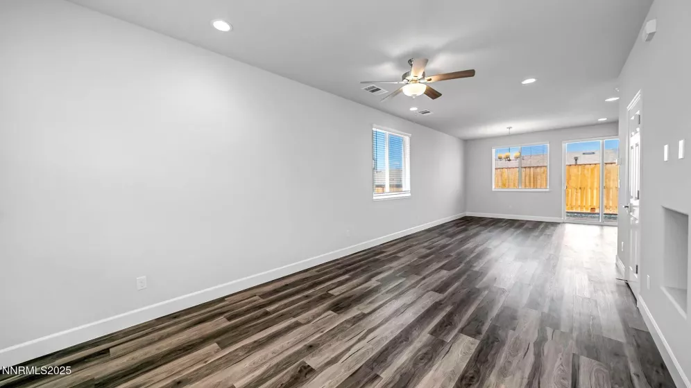 3511 Downpatrick, Reno, Nevada 89512, 4 Bedrooms Bedrooms, ,3 BathroomsBathrooms,Residential,Residential,Downpatrick,250052919