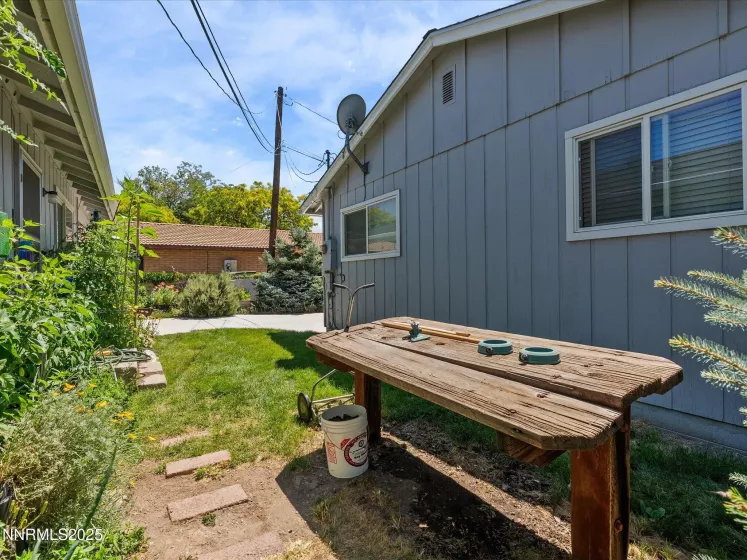 1154 H, Sparks, Nevada 89431, ,Residential Income,Residential,H,250052973