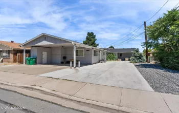 1154 H, Sparks, Nevada 89431, ,Residential Income,Residential,H,250052973