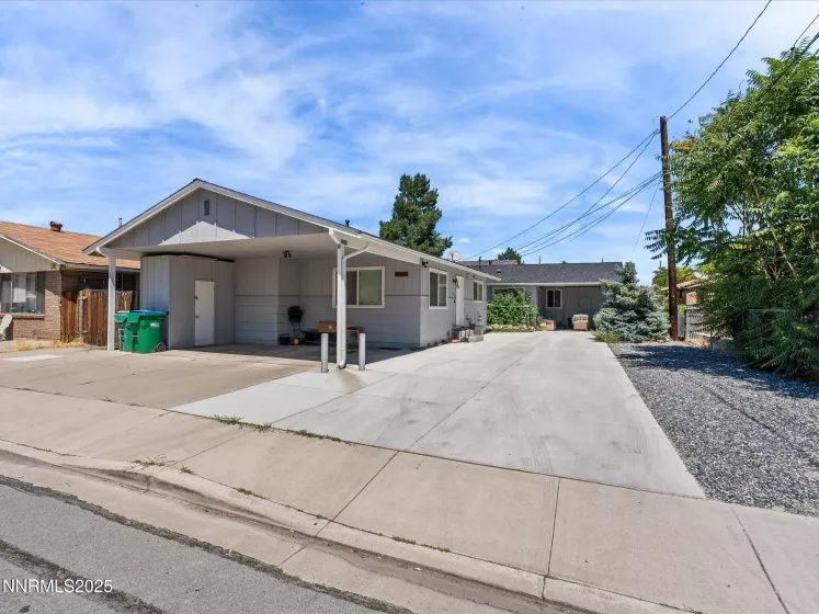 1154 H, Sparks, Nevada 89431, ,Residential Income,Residential,H,250052973