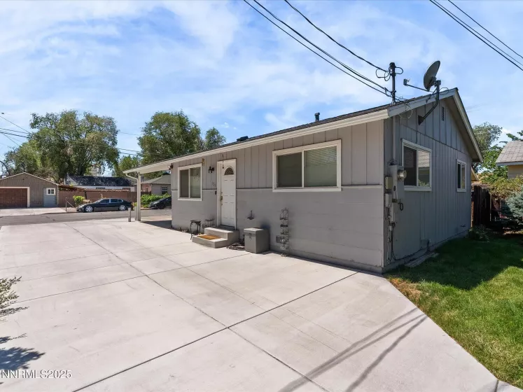 1154 H, Sparks, Nevada 89431, ,Residential Income,Residential,H,250052973