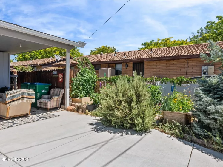1154 H, Sparks, Nevada 89431, ,Residential Income,Residential,H,250052973