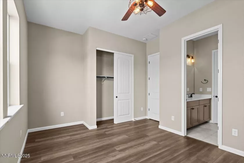 1920 Gold Feldspar, Sparks, Nevada 89436, 4 Bedrooms Bedrooms, ,3 BathroomsBathrooms,Residential,Residential,Gold Feldspar,250052975