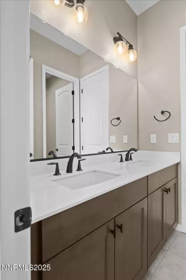 1920 Gold Feldspar, Sparks, Nevada 89436, 4 Bedrooms Bedrooms, ,3 BathroomsBathrooms,Residential,Residential,Gold Feldspar,250052975