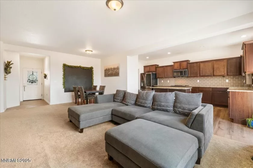 1020 Slab Cliffs, Reno, Nevada 89508, 3 Bedrooms Bedrooms, ,2 BathroomsBathrooms,Residential,Residential,Slab Cliffs,250052979