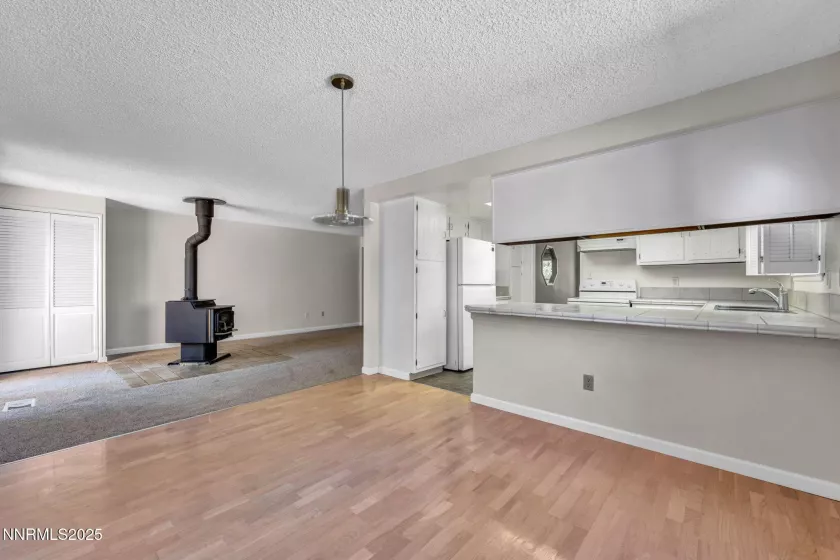 1425 Julie, Reno, Nevada 89509, 4 Bedrooms Bedrooms, ,3 BathroomsBathrooms,Residential,Residential,Julie,250052987