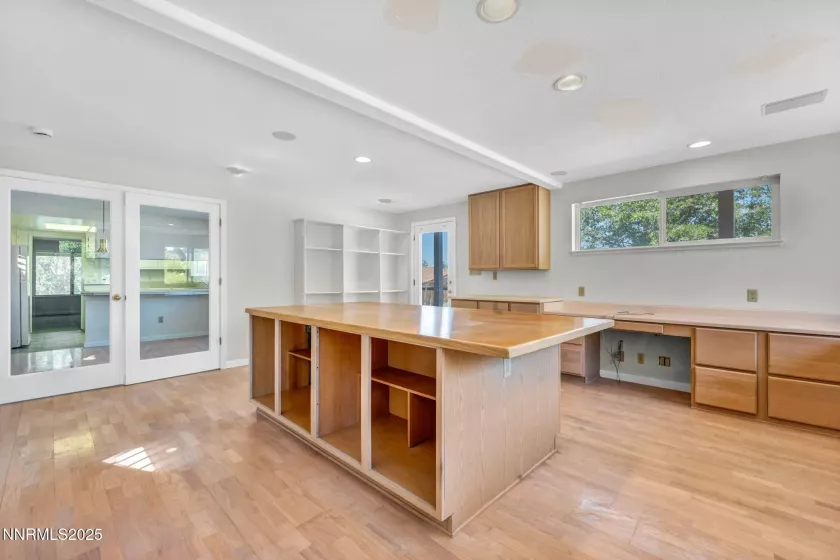 1425 Julie, Reno, Nevada 89509, 4 Bedrooms Bedrooms, ,3 BathroomsBathrooms,Residential,Residential,Julie,250052987