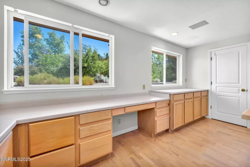 1425 Julie, Reno, Nevada 89509, 4 Bedrooms Bedrooms, ,3 BathroomsBathrooms,Residential,Residential,Julie,250052987