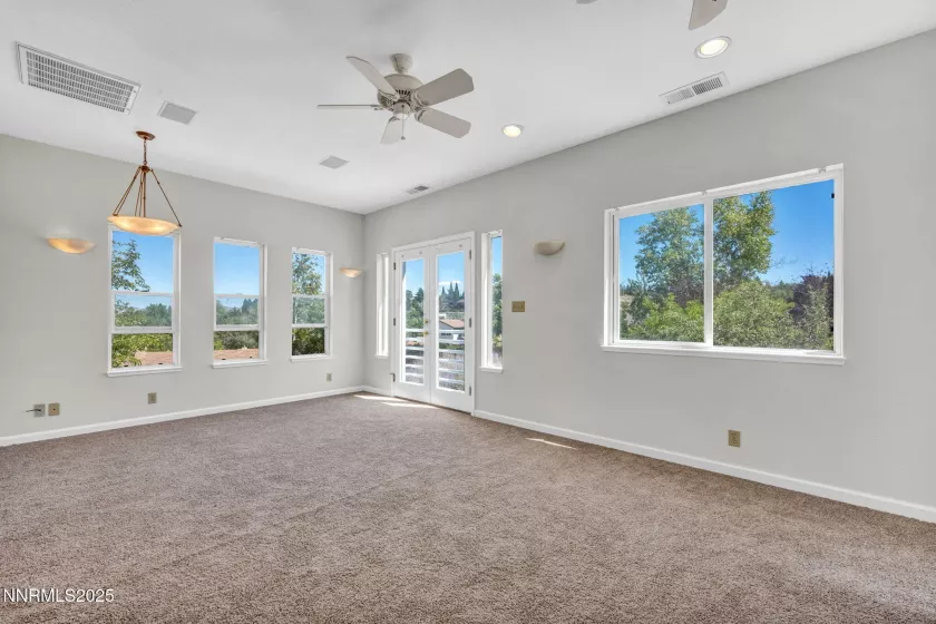 1425 Julie, Reno, Nevada 89509, 4 Bedrooms Bedrooms, ,3 BathroomsBathrooms,Residential,Residential,Julie,250052987